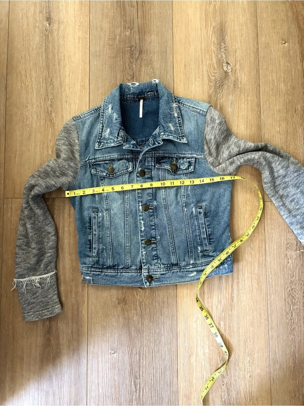 Free People Button Front Distressed Denim‎ Jean Jacket Sz XS 100% Cotton NO HOOD - Picture 9 of 9